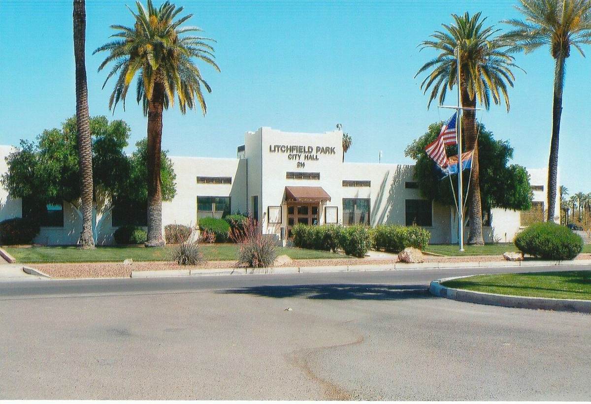 Dining and Shopping in Litchfield Park, Arizona