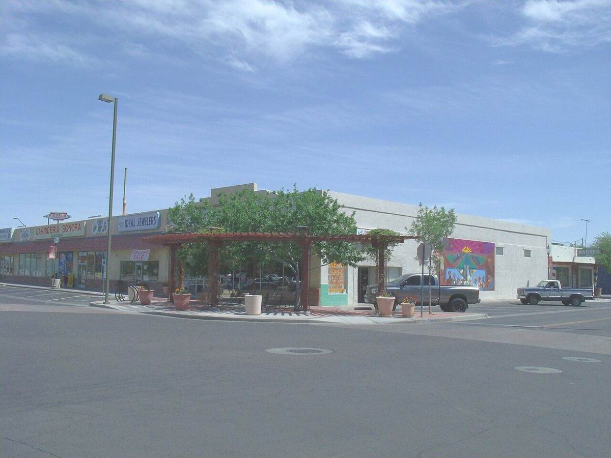 Dining and Shopping in Peoria, Arizona